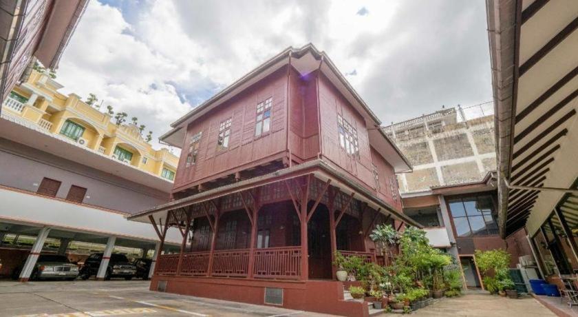 Oyo 1089 Baan Boran Hotel Bangkok Luaran gambar
