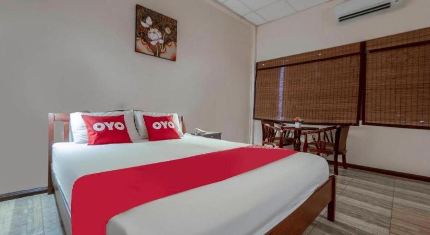 Oyo 1089 Baan Boran Hotel Bangkok Luaran gambar